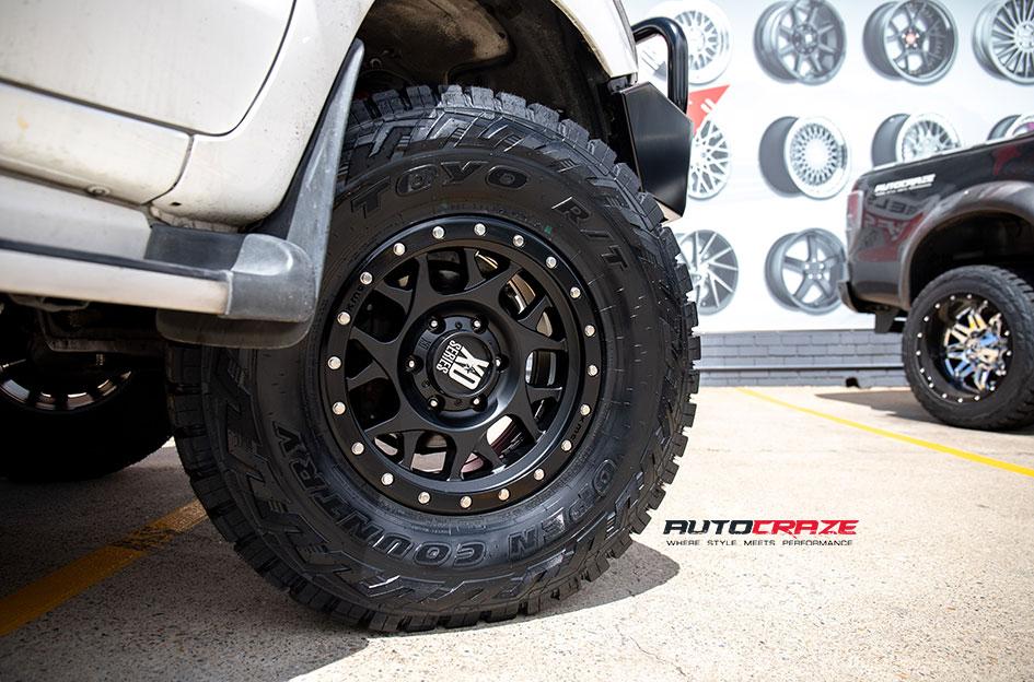 TOYOTA HILUX N70 4WD BULLY XD SATIN BLACK